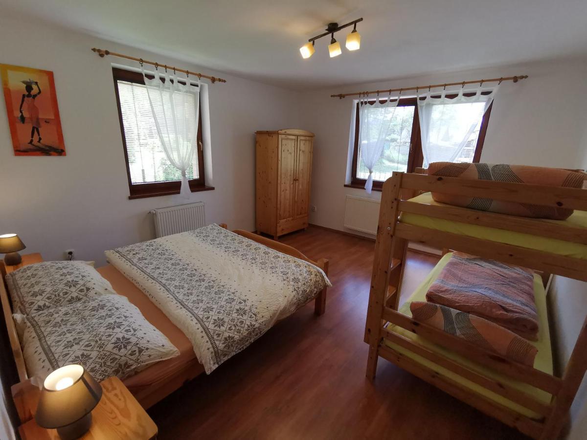 Apartmany Rajecka Dolina ราเอตสเก เตปลิตเซ ภายนอก รูปภาพ